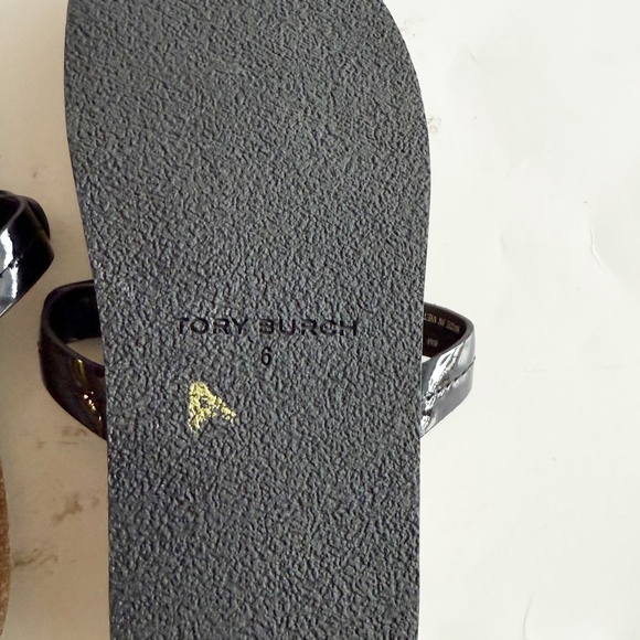 Tory Burch Miller Cloud Patent Cork Thong Sandals Size 6 - Picture 4 of 5